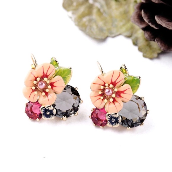 Anthropologie Floreat cluster earrings - Picture 4 of 5